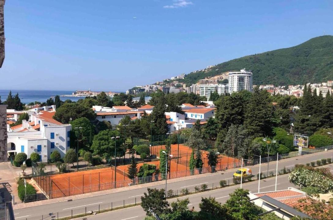 Red Lux Apartment Budva Ngoại thất bức ảnh