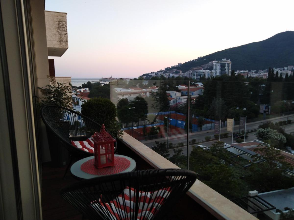 Red Lux Apartment Budva Ngoại thất bức ảnh