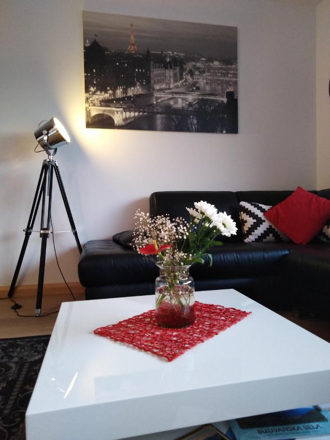 Red Lux Apartment Budva Ngoại thất bức ảnh