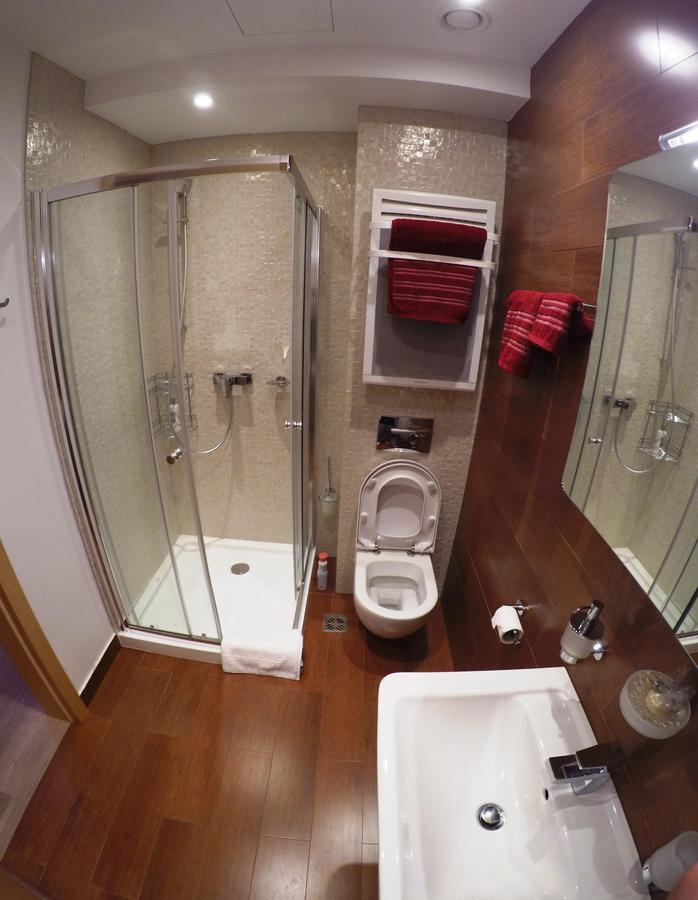 Red Lux Apartment Budva Ngoại thất bức ảnh